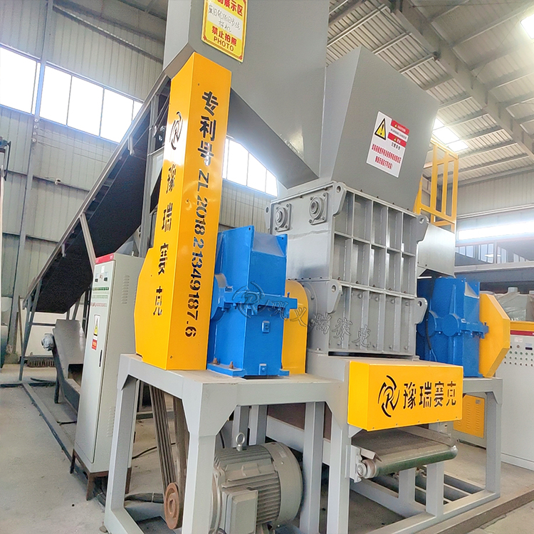 輪胎粉碎機(jī).jpg